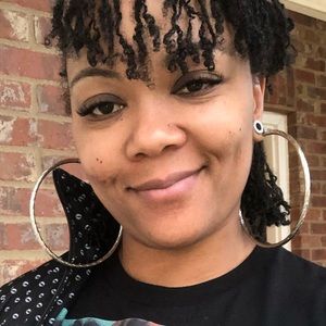 Meet your Posher, Loretta